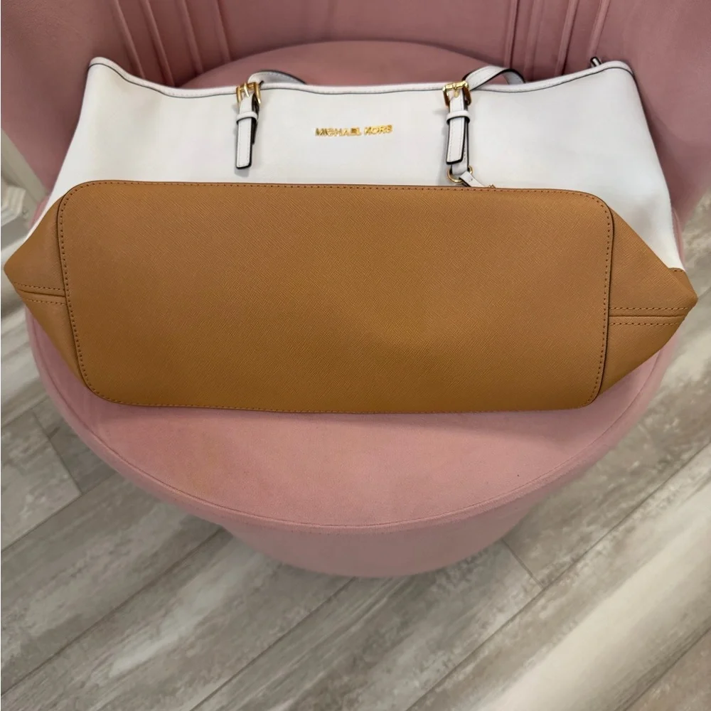 Michael Kors White and Tan Women's Tote Bag - Picture 3 of 5